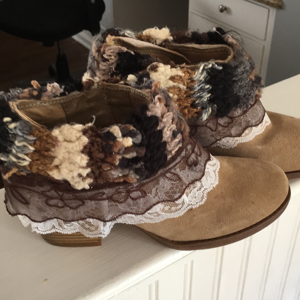 One of a kind shoe boots